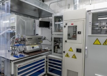 Nanostructure strengthens, deforms and inspects airplane wings, wind turbines and bridges. Nano Digest.