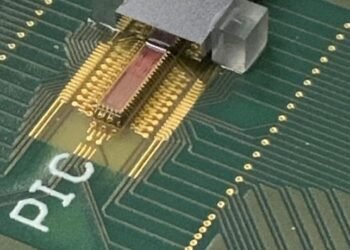 Transfer data and multiple lights at the same time. Nano Digest.