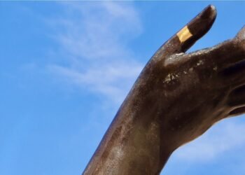 Efficient and Flexible Bioelectronic Devices. Nano Digest.