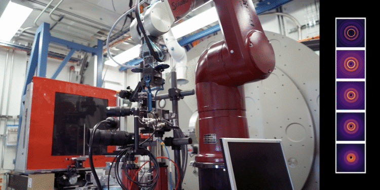 AI Learns to Uncover the Hidden Atomic Structure of Crystals