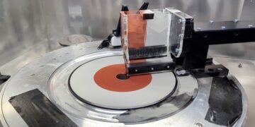 Students develop novel multi-metal 3D printing process.