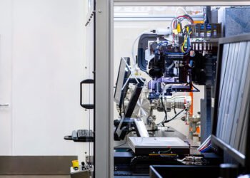 Printing Electronic Parts for Next-Generation Technologies