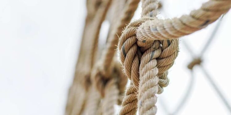 Why you can't tie knots in four dimensions