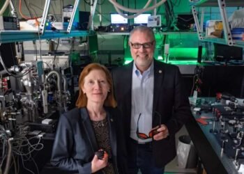 Vacuum ultraviolet laser may improve nanotechnology, power nuclear clocks